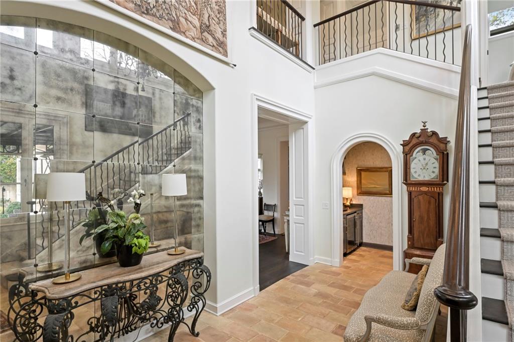 2551 Potomac Avenue NE