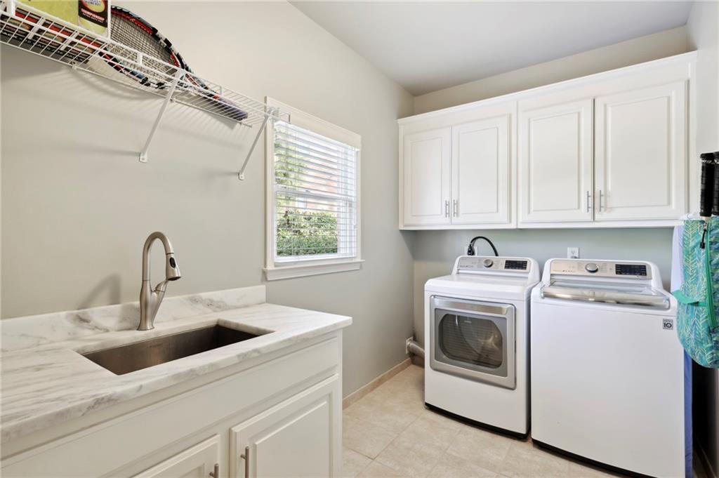 405 Garrick Point