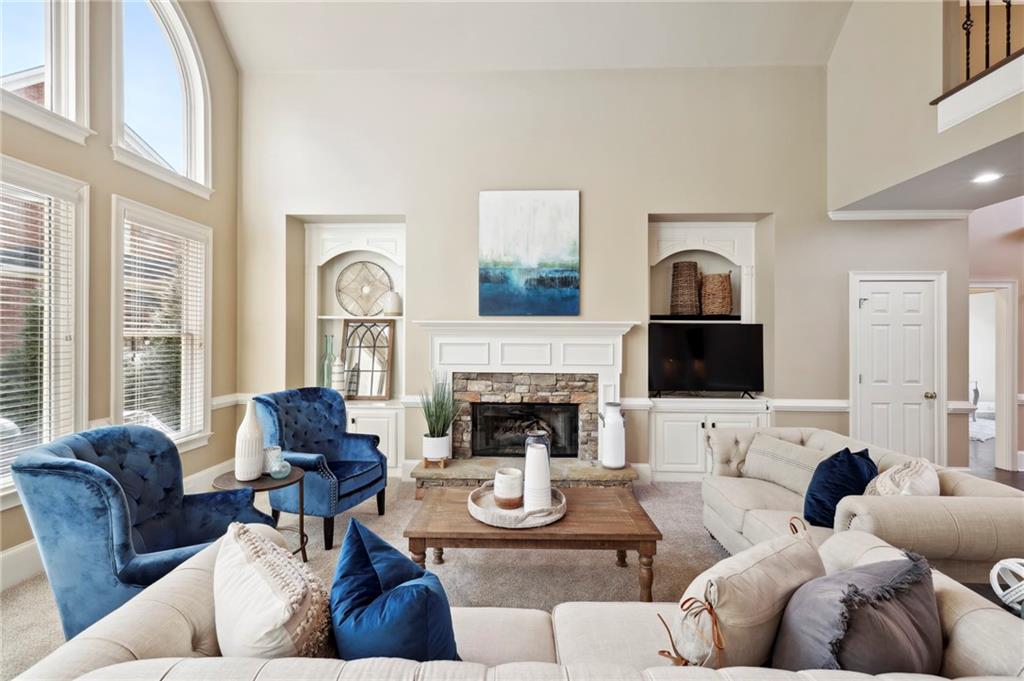 405 Garrick Point