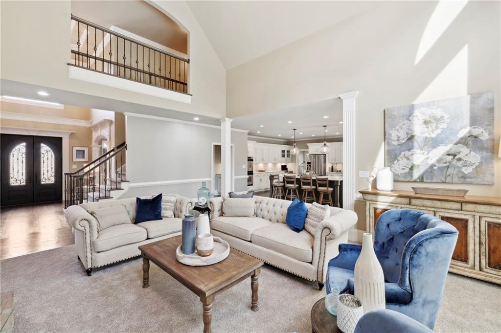 405 Garrick Point