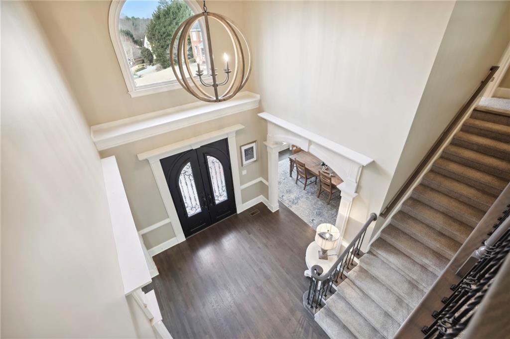 405 Garrick Point