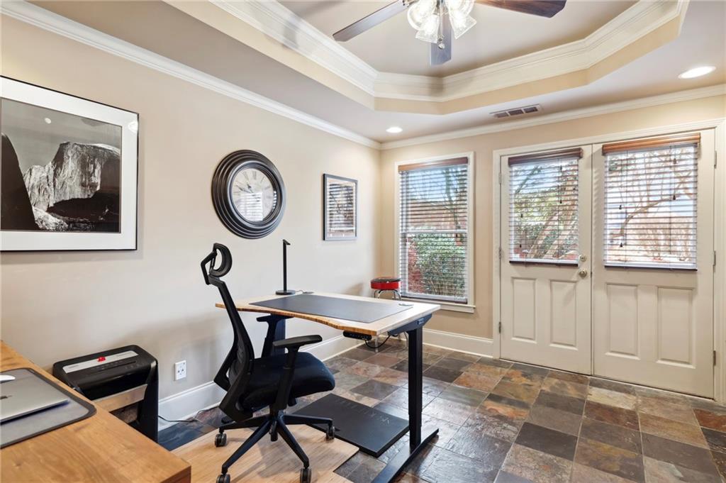 405 Garrick Point