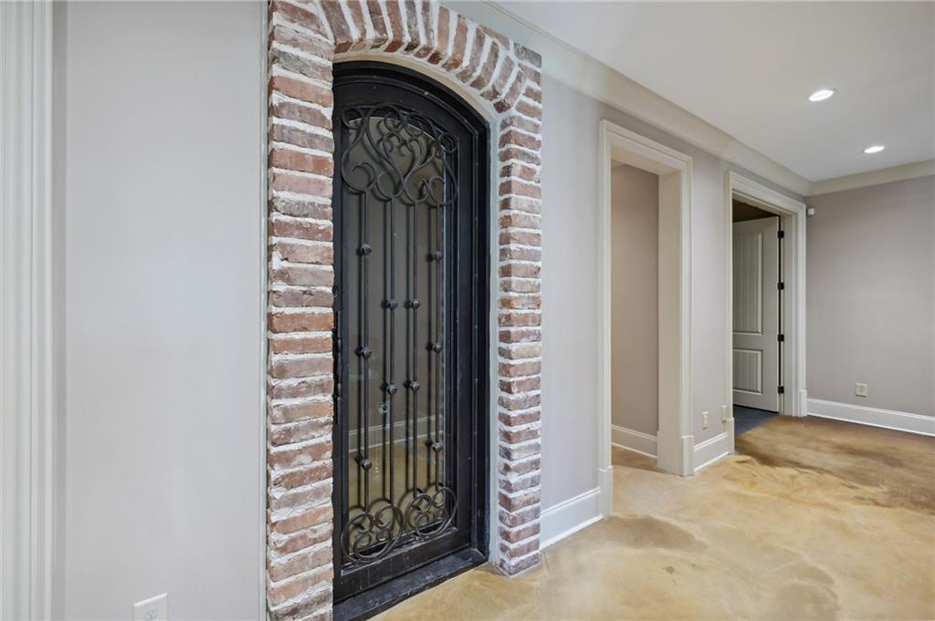 1601 Friar Tuck Road NE