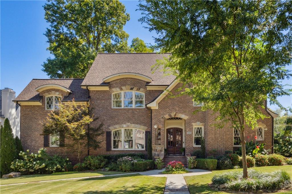 1601 Friar Tuck Road NE