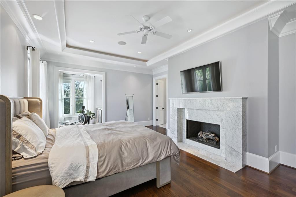 1601 Friar Tuck Road NE