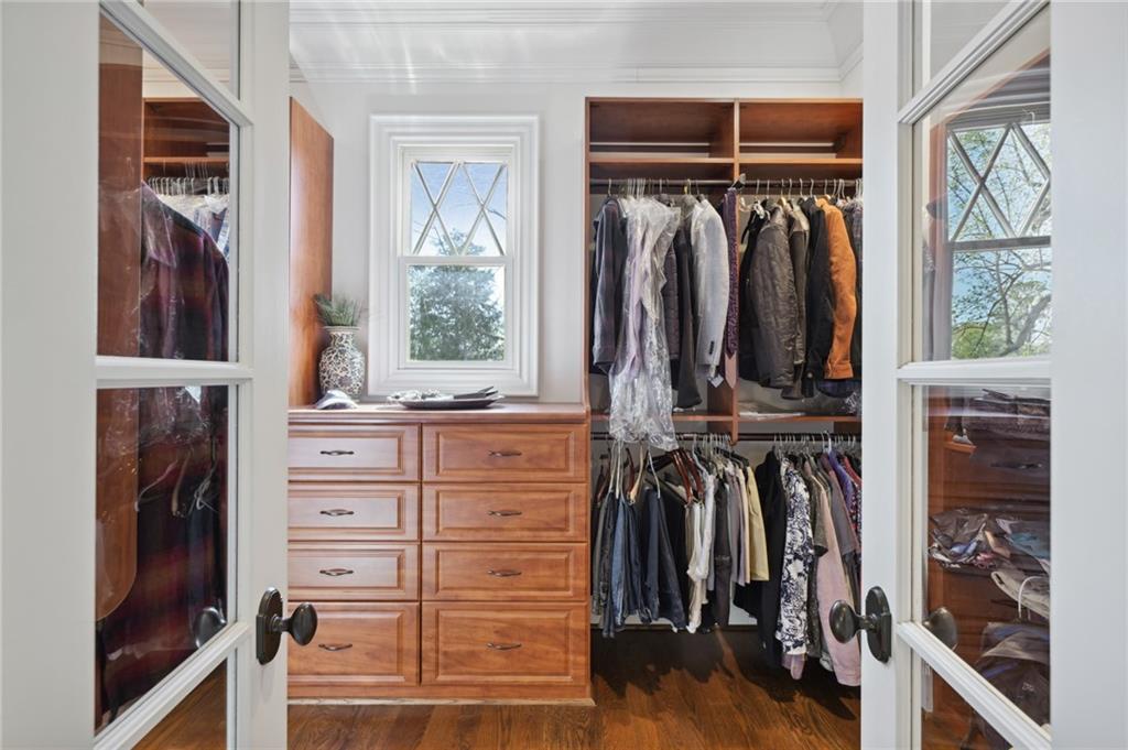 1601 Friar Tuck Road NE