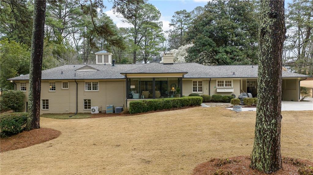 2778 Ridgewood Road NW