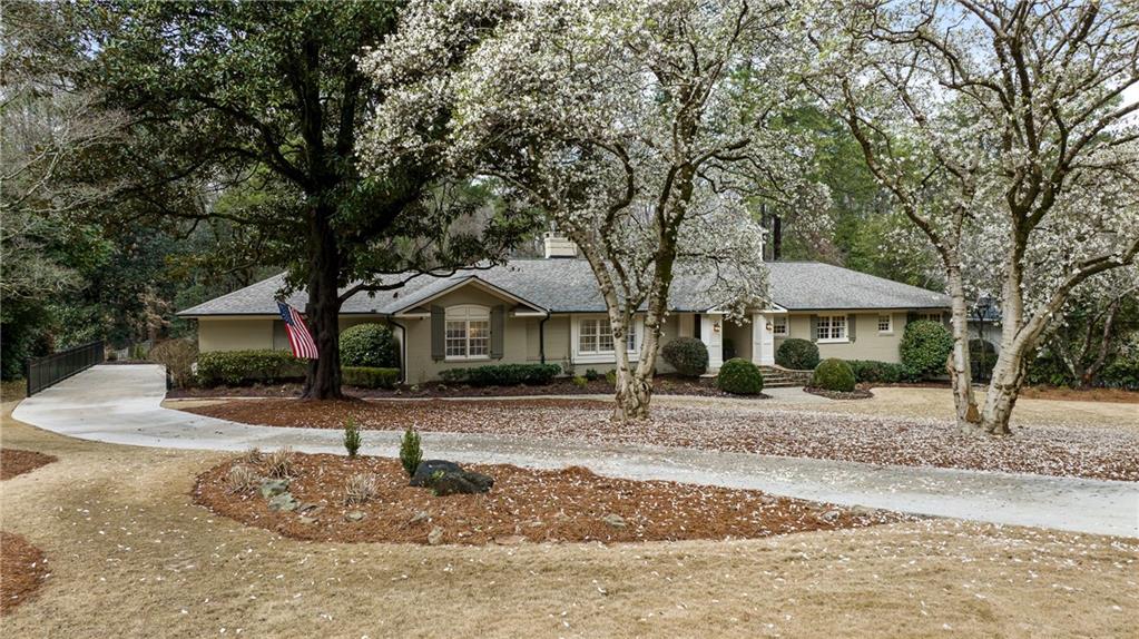 2778 Ridgewood Road NW