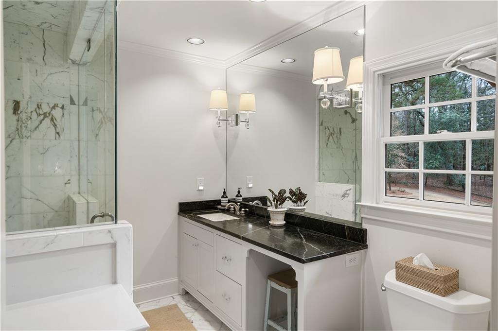 2778 Ridgewood Road NW