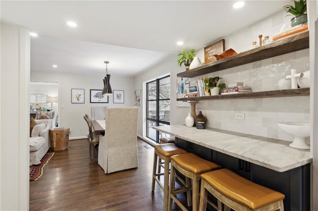 2710 Ridgemore Road NW