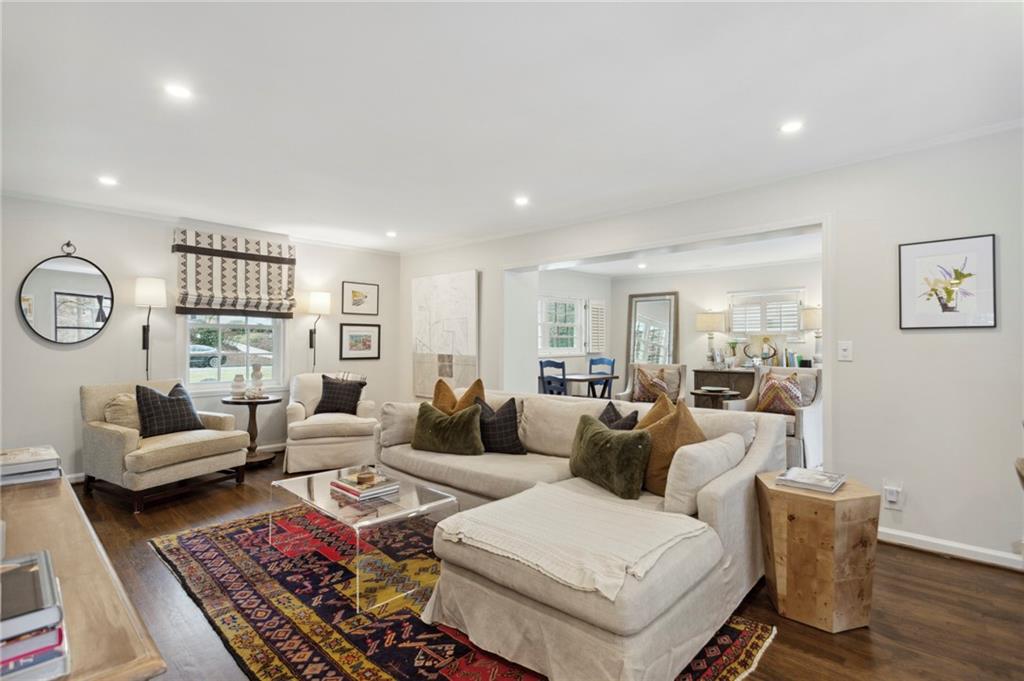 2710 Ridgemore Road NW