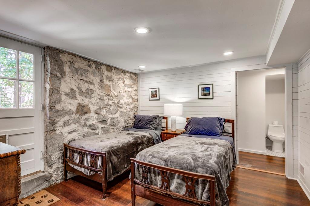 3765 Narmore Drive NE