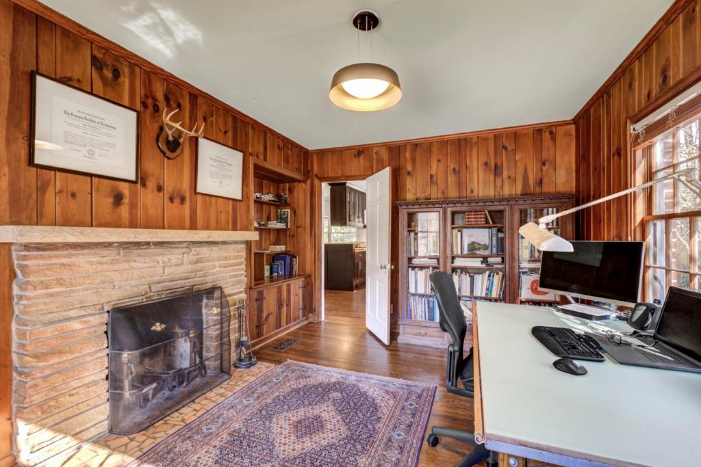 3765 Narmore Drive NE