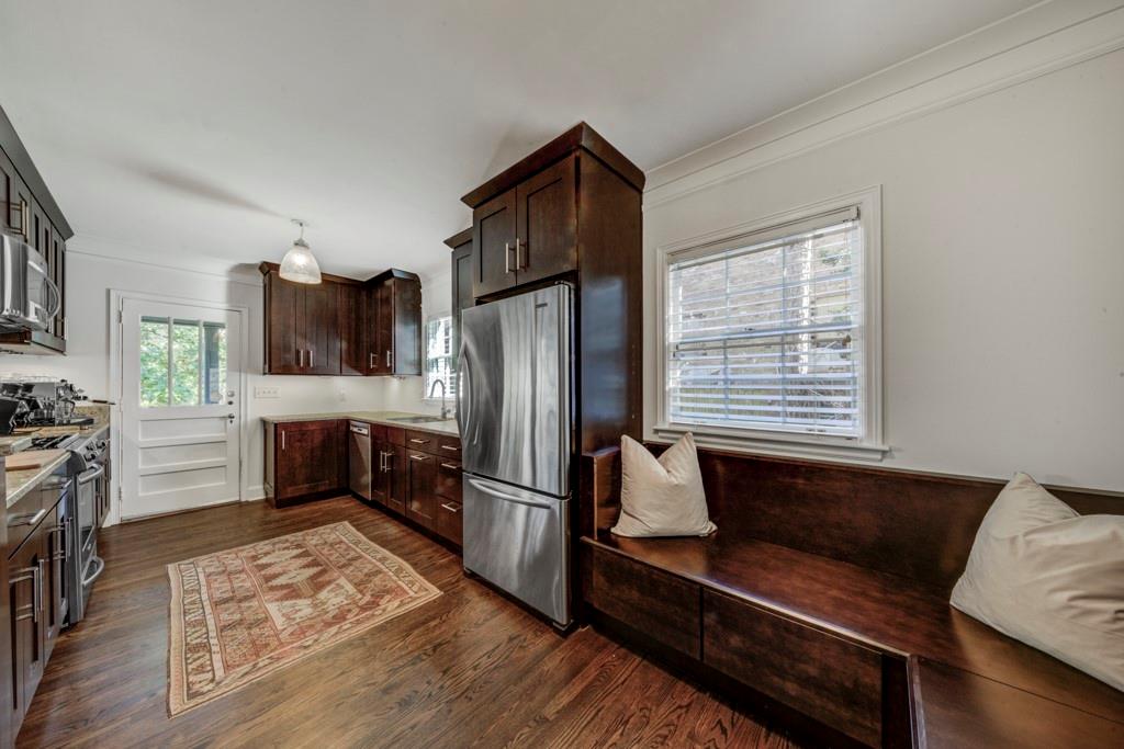 3765 Narmore Drive NE