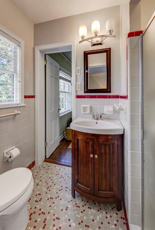 3765 Narmore Drive NE