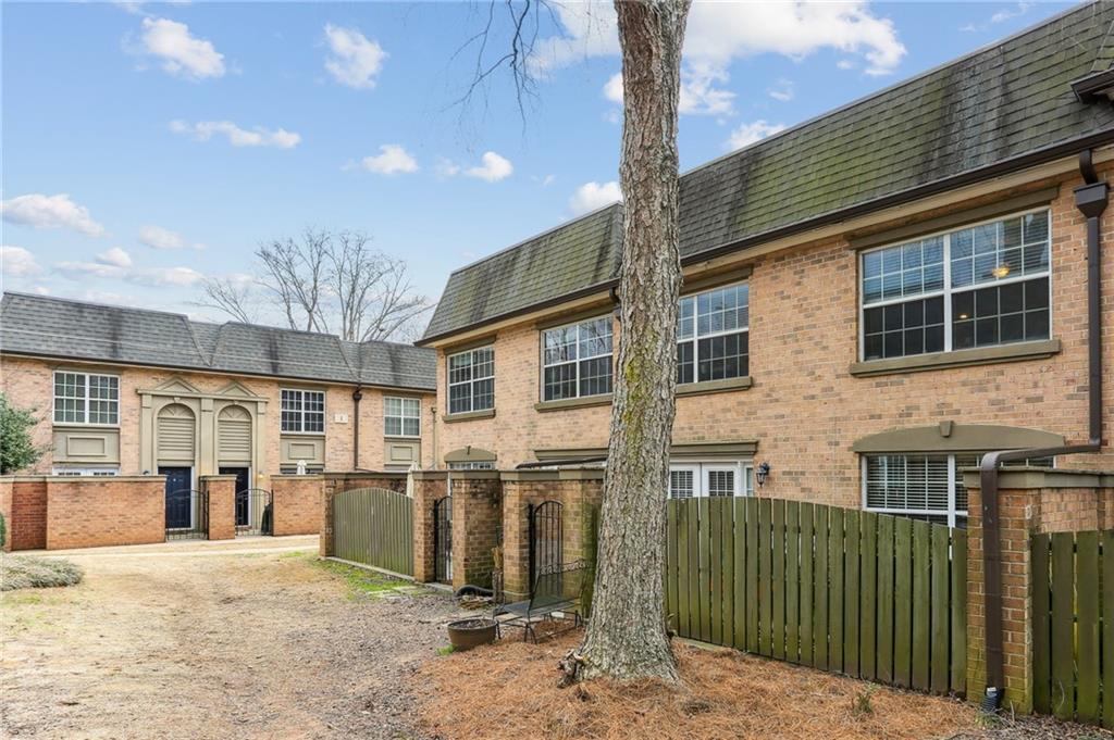 6980 Roswell Road Unit F7