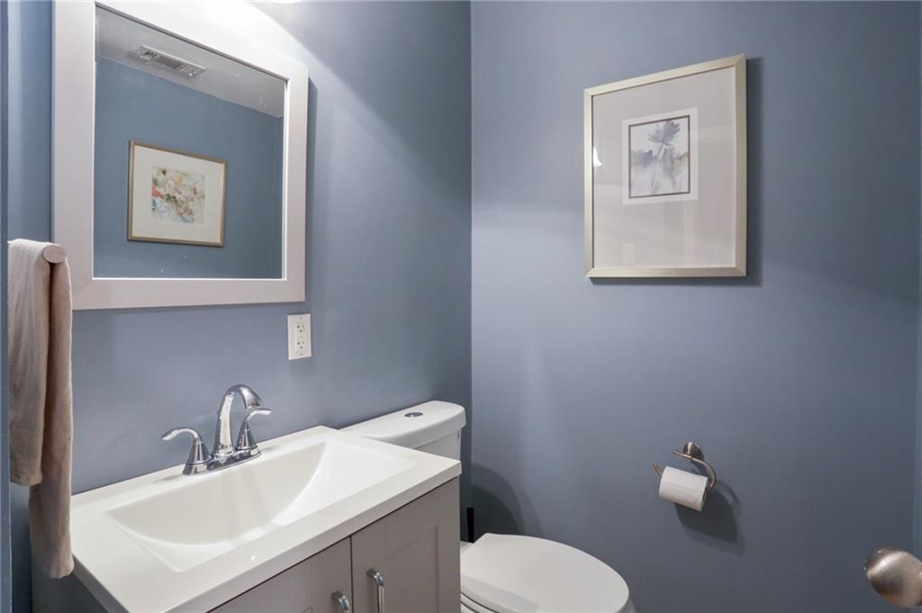 6980 Roswell Road Unit F7