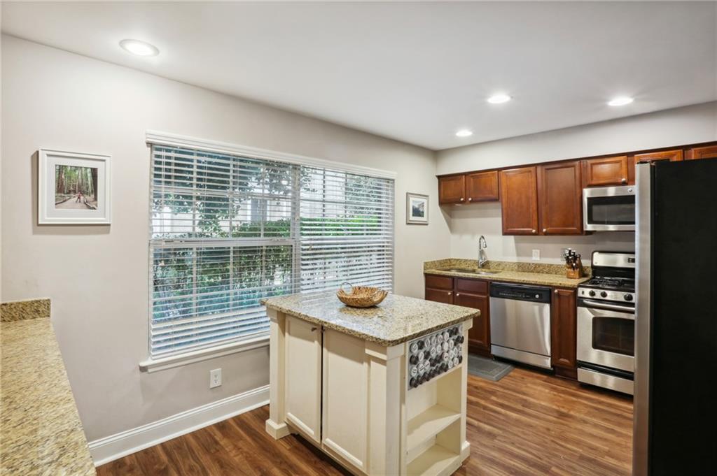 6980 Roswell Road Unit F7