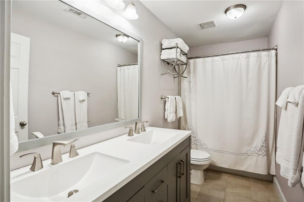 6980 Roswell Road Unit F7