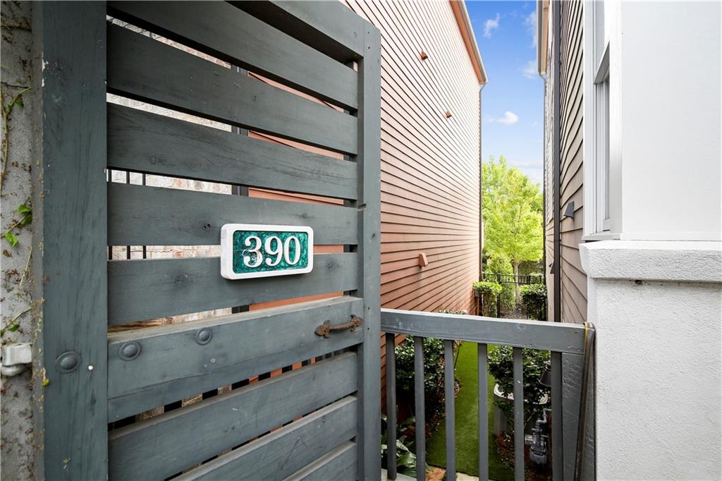 390 Bill Kennedy Way SE