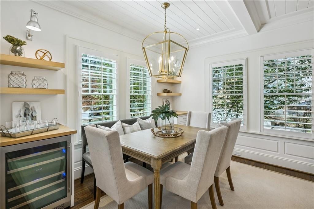 510 Pine Tree Drive NE