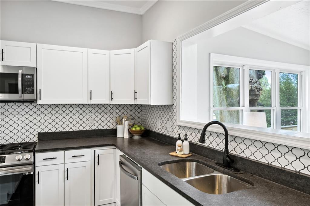 888 Gilbert Street SE