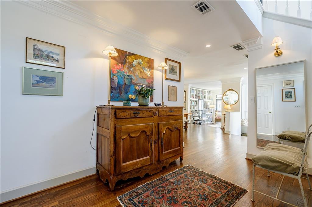 39 Lullwater Estate NE