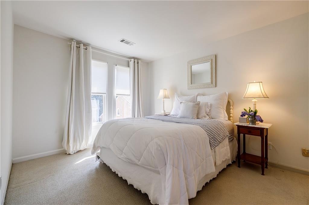 39 Lullwater Estate NE