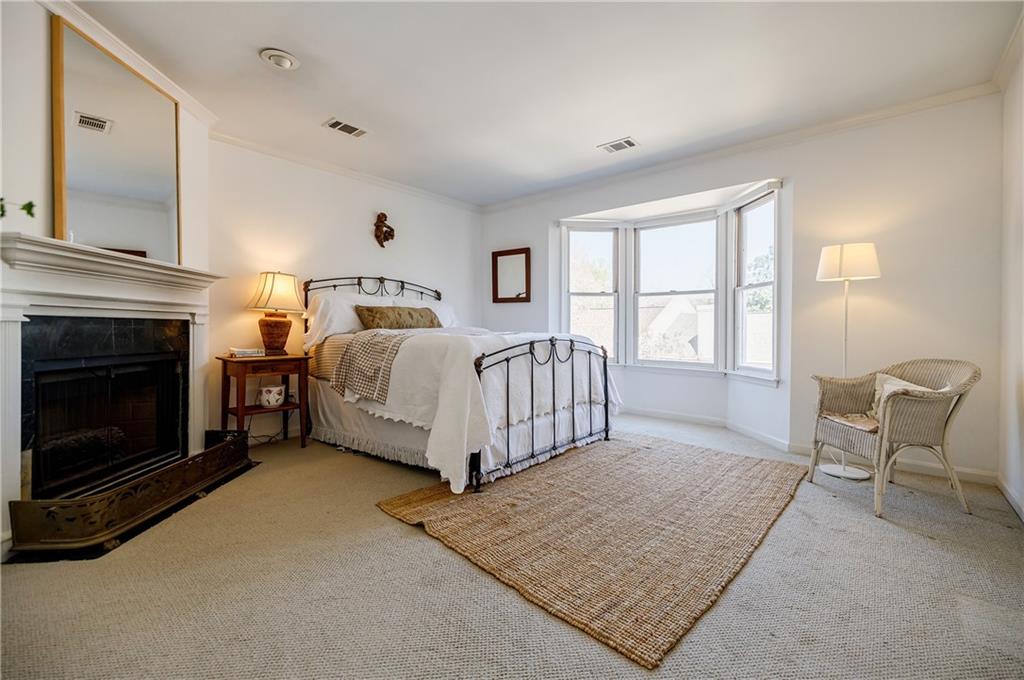 39 Lullwater Estate NE