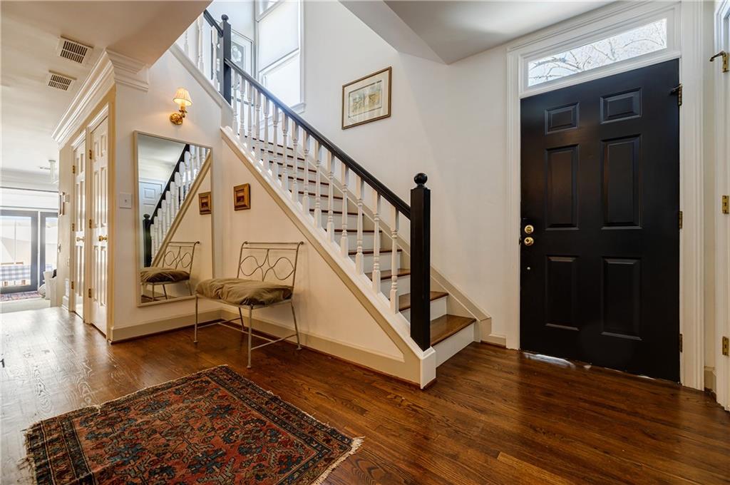 39 Lullwater Estate NE