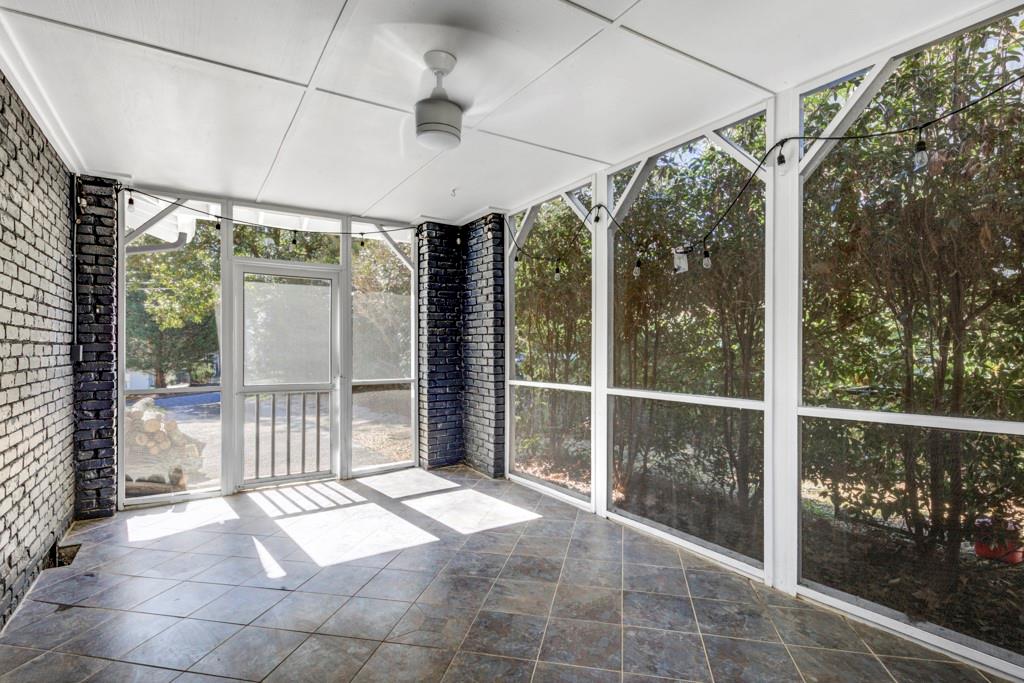 350 Allison Drive NE