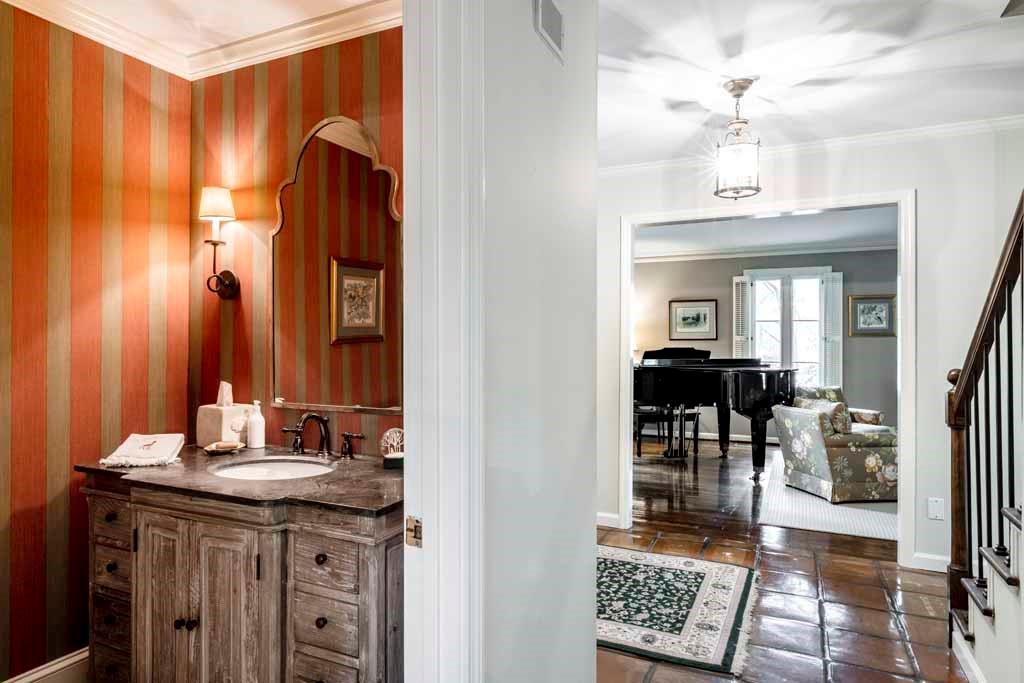 1060 Mountain Creek Trail