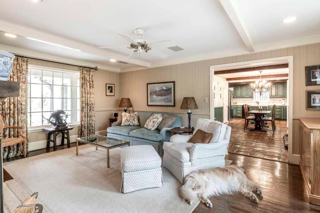 1060 Mountain Creek Trail