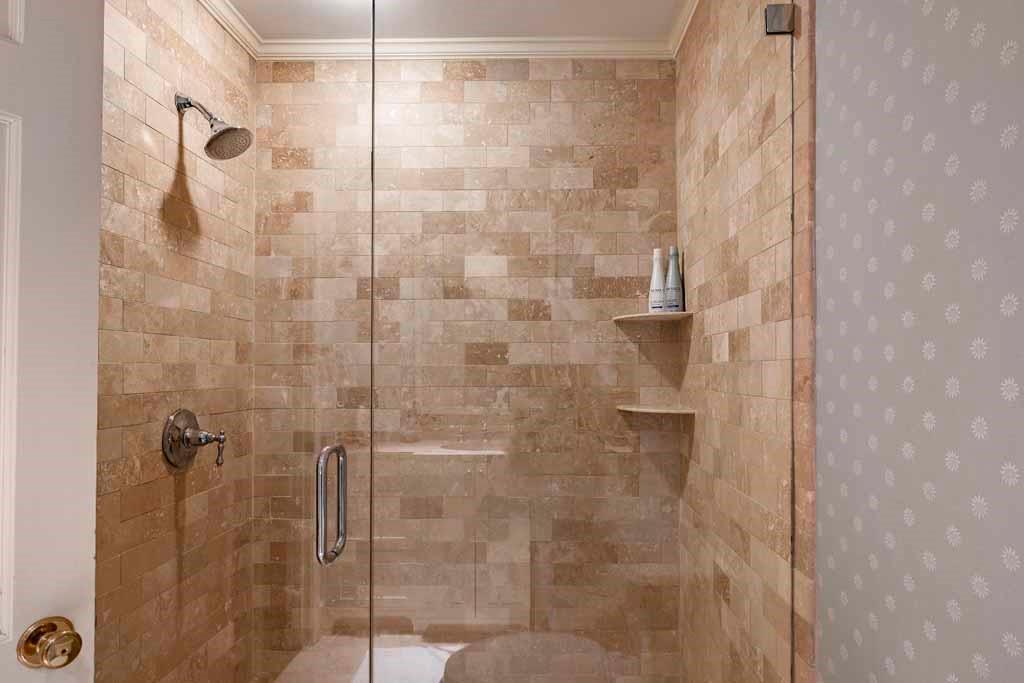 1060 Mountain Creek Trail