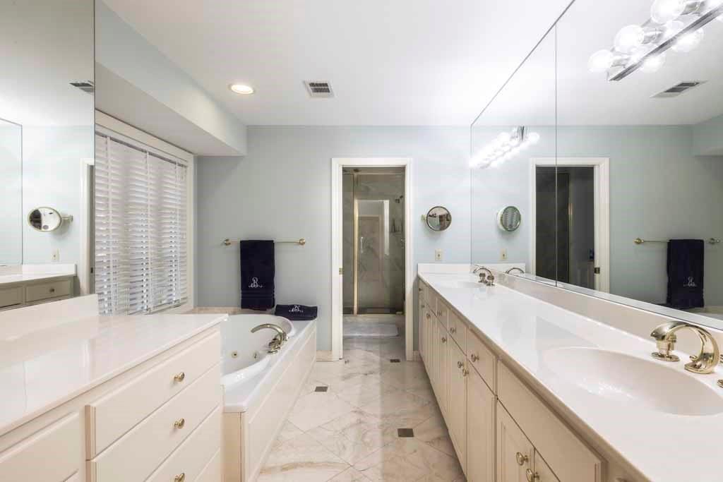 1060 Mountain Creek Trail