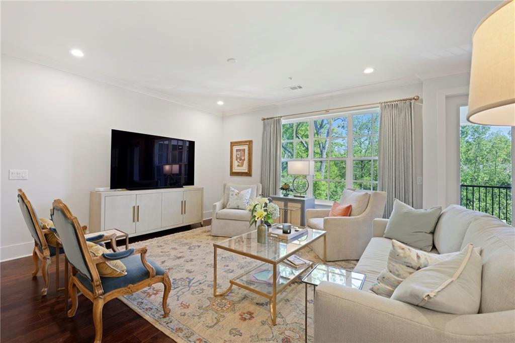 6890 Peachtree Dunwoody Road Unit 305