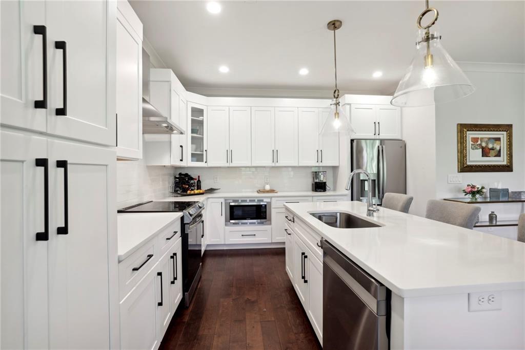 6890 Peachtree Dunwoody Road Unit 305