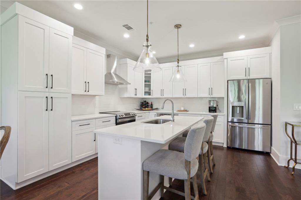 6890 Peachtree Dunwoody Road Unit 305