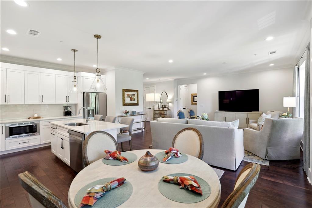 6890 Peachtree Dunwoody Road Unit 305