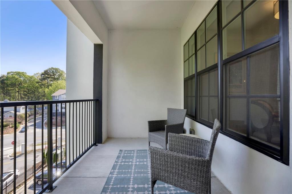 6890 Peachtree Dunwoody Road Unit 305