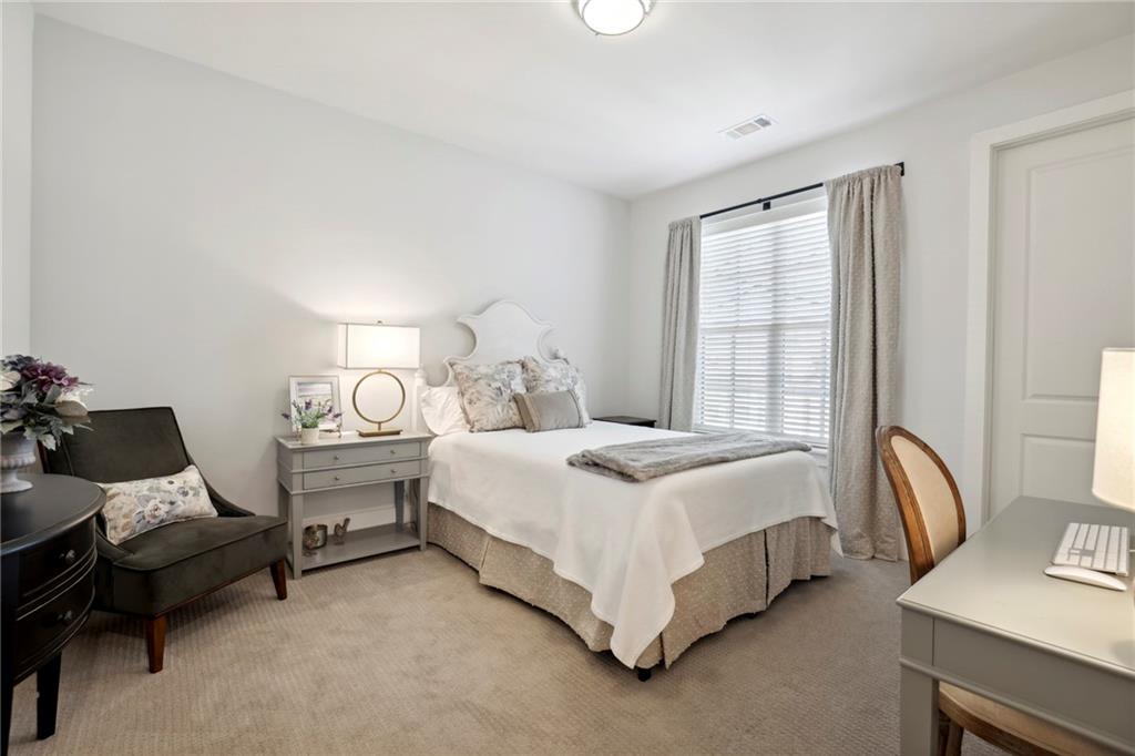 6890 Peachtree Dunwoody Road Unit 305