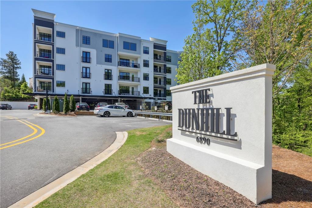 6890 Peachtree Dunwoody Road Unit 305