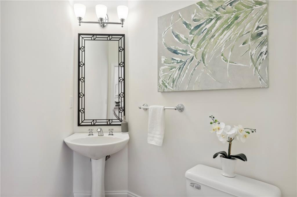 3499 Highgrove Way NE