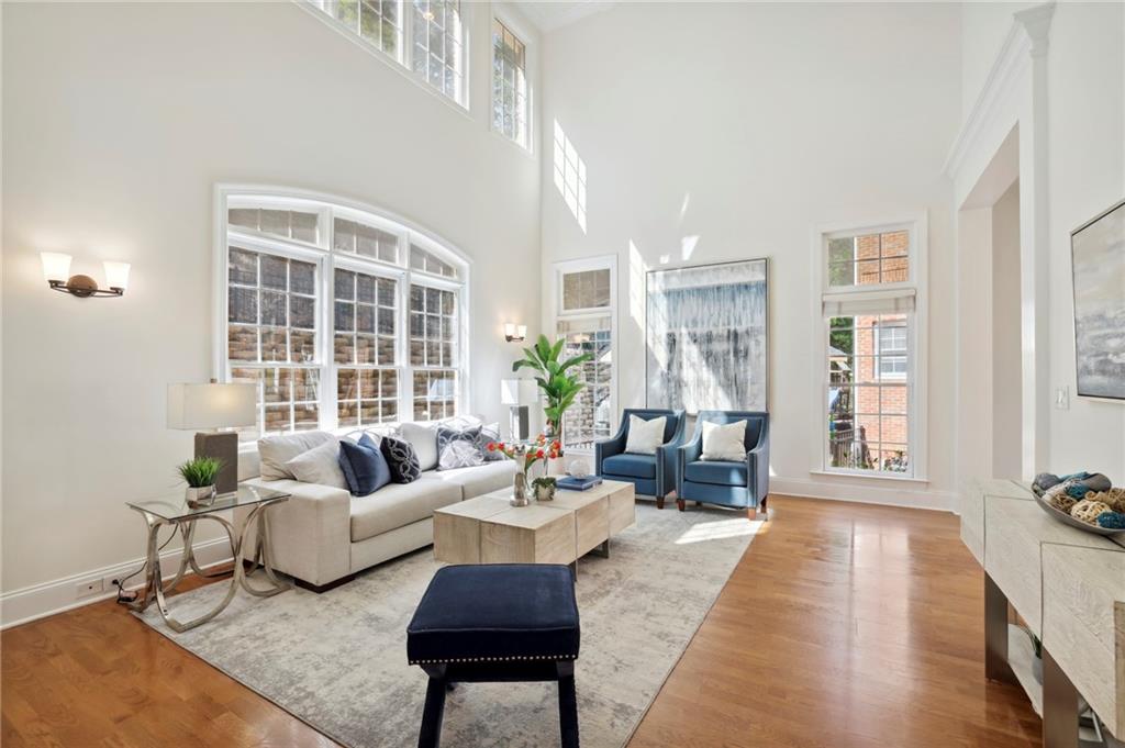 3499 Highgrove Way NE