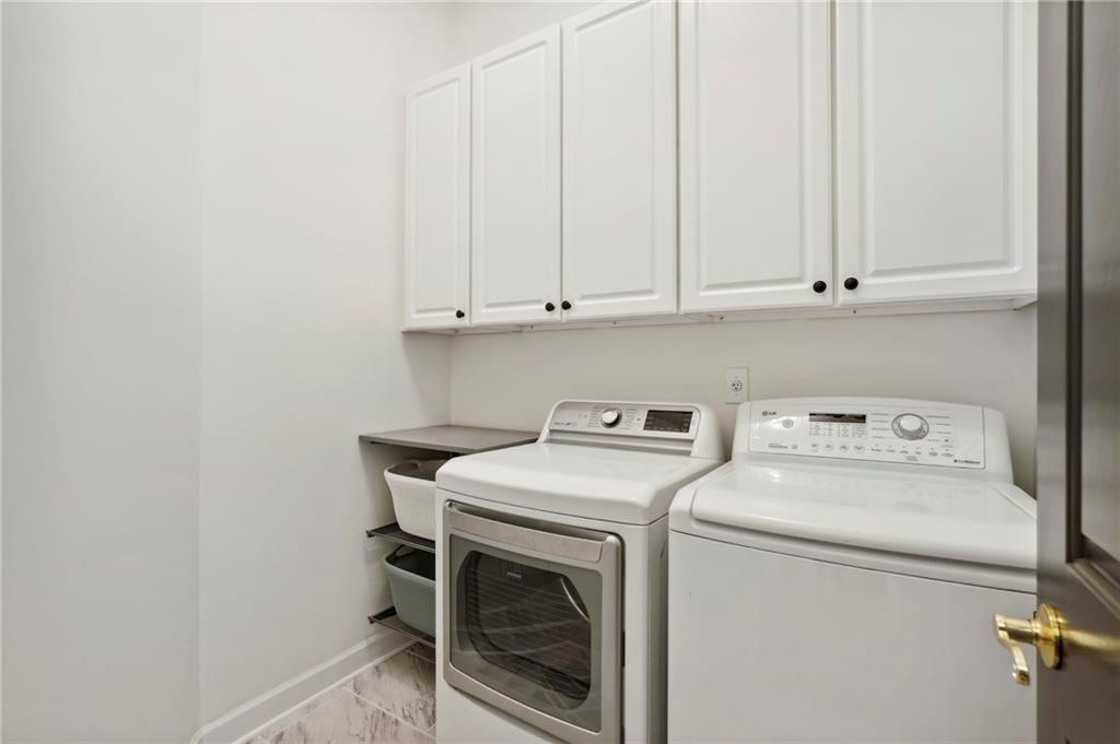 3499 Highgrove Way NE