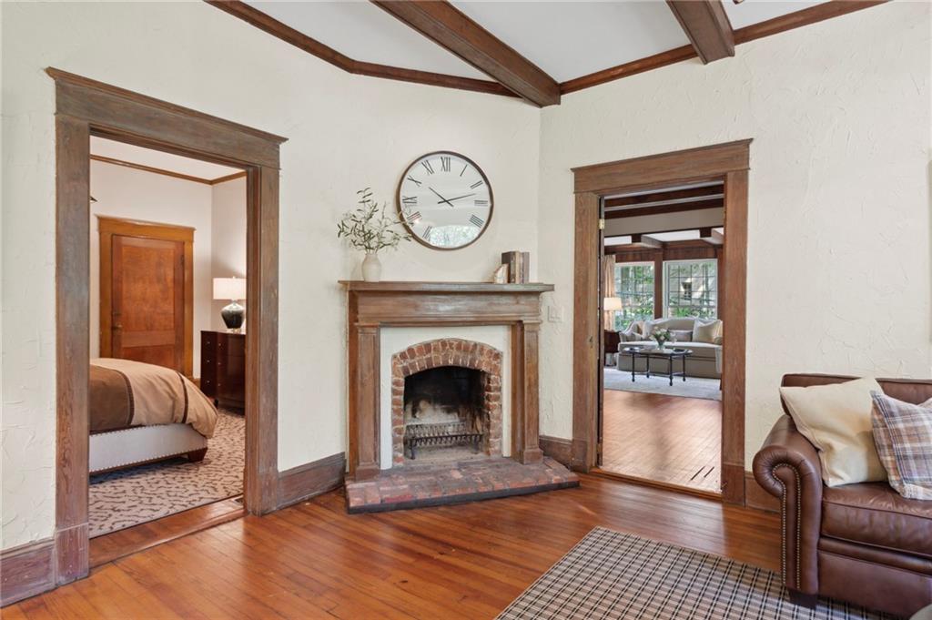 2530 Parkside Drive NE