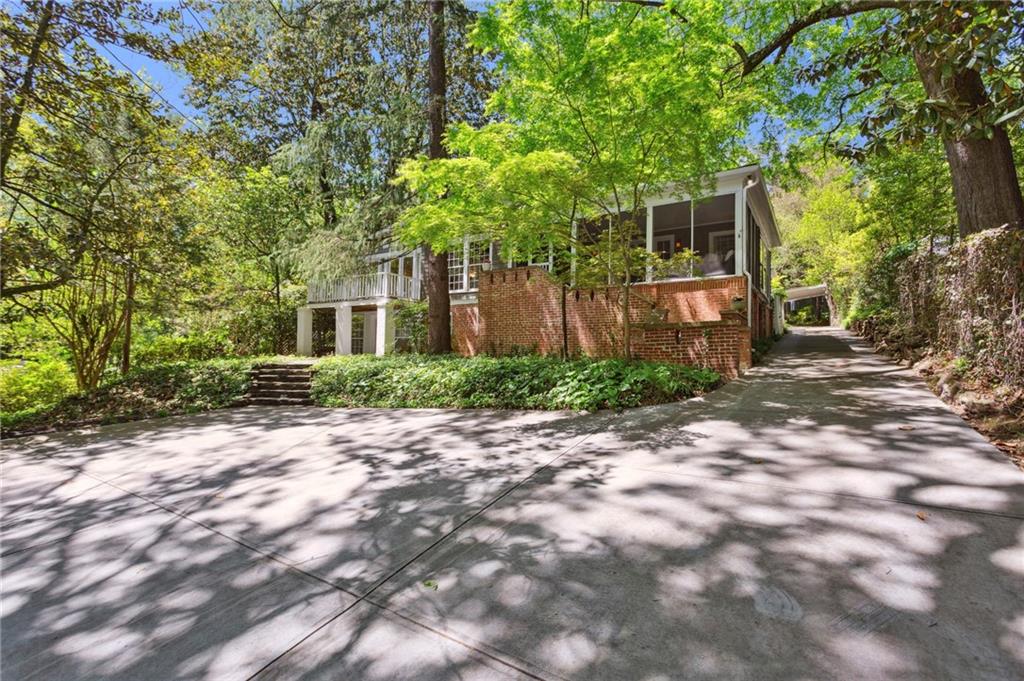 2530 Parkside Drive NE