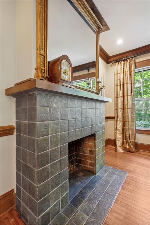 2530 Parkside Drive NE