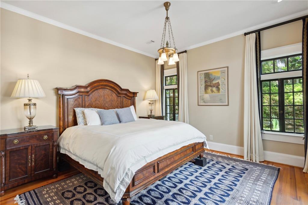 2530 Parkside Drive NE