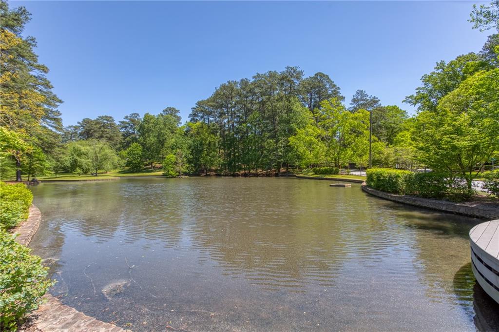 2530 Parkside Drive NE